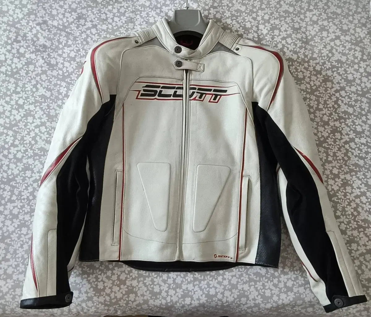 Giubbotto Scott in Pelle (2)