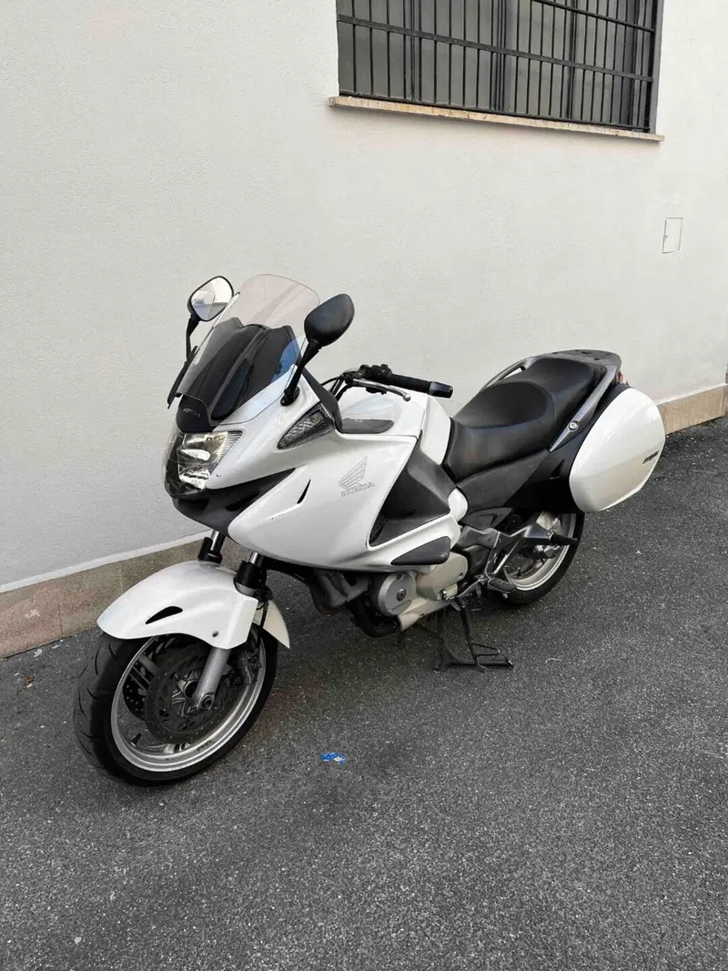 Honda Deauville 700 ABS