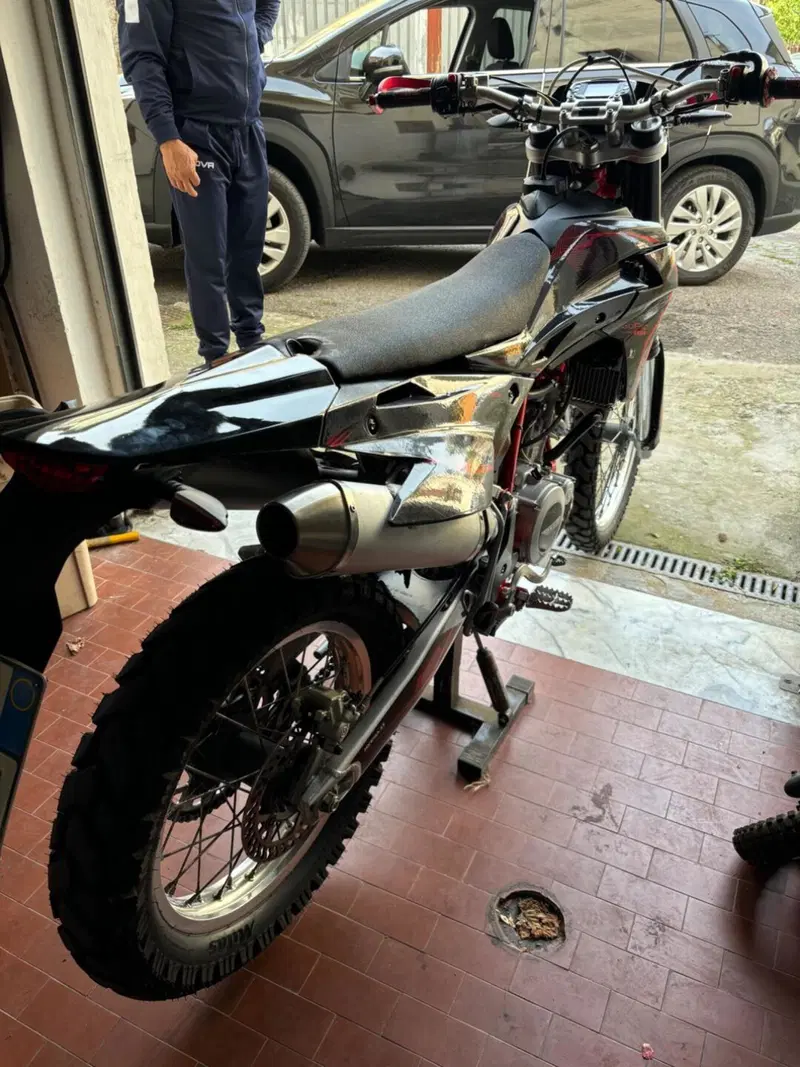 Swm RS 300 R (2017 - 20) (11)