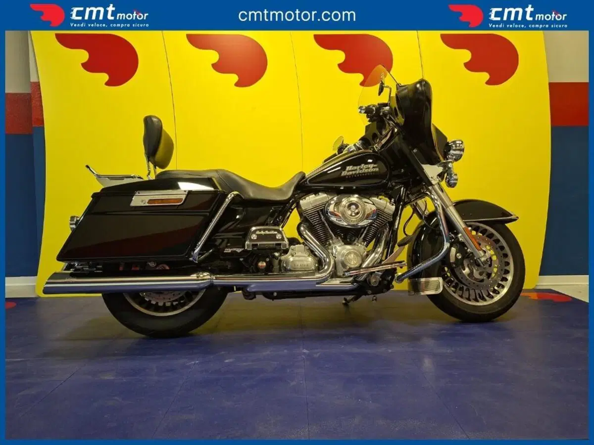 Harley-Davidson 1584 Electra Glide Standard (2008 - 10) - FLHT