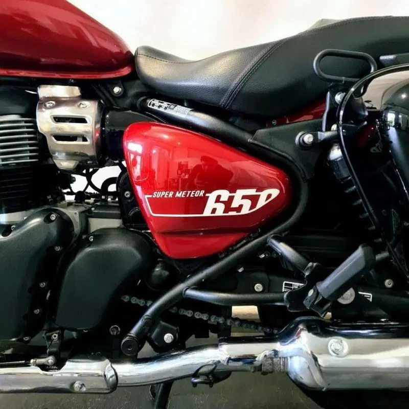Royal Enfield Super Meteor 650 (2023 - 26) (12)