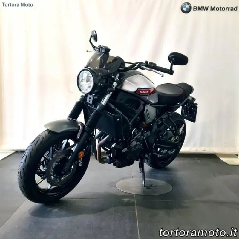 Yamaha XSR 700 ABS (2016 - 20) (4)