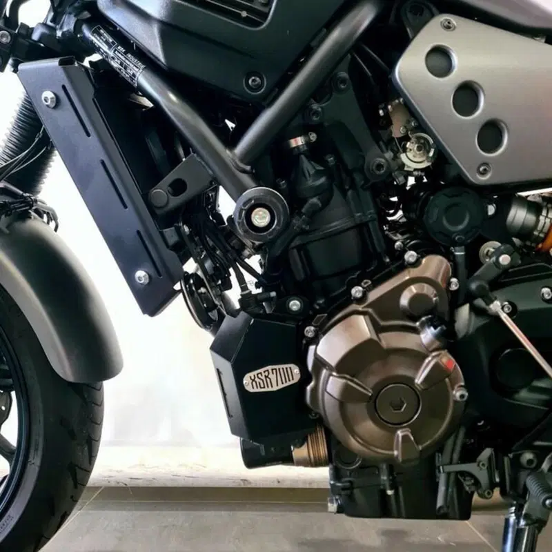 Yamaha XSR 700 ABS (2016 - 20) (11)
