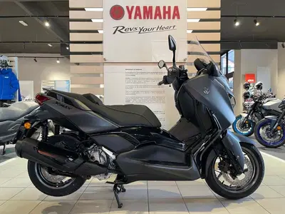Yamaha X-Max 300 Tech Max (2025 - 26) usata