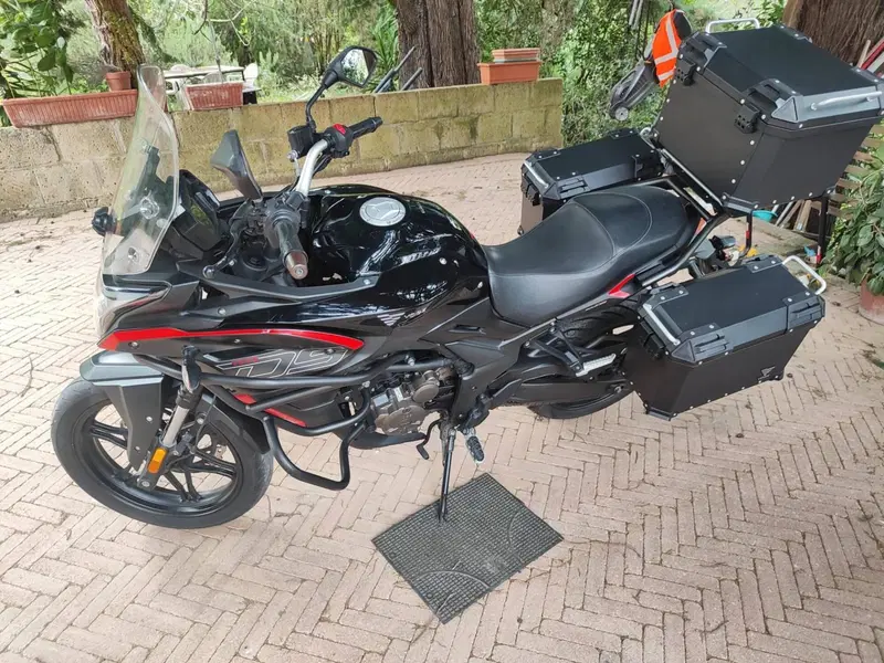 Voge Valico 300DS (2021 - 24) (2)