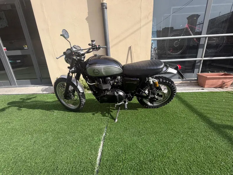 Triumph Scrambler 900 Chrome Edition (2023) (2)