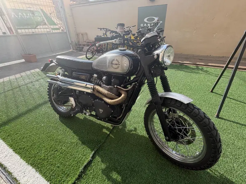 Triumph Scrambler 900 Chrome Edition (2023) (4)