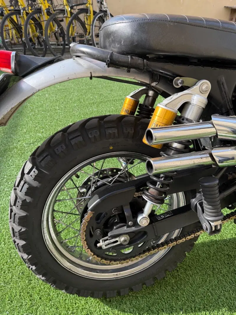 Triumph Scrambler 900 Chrome Edition (2023) (10)