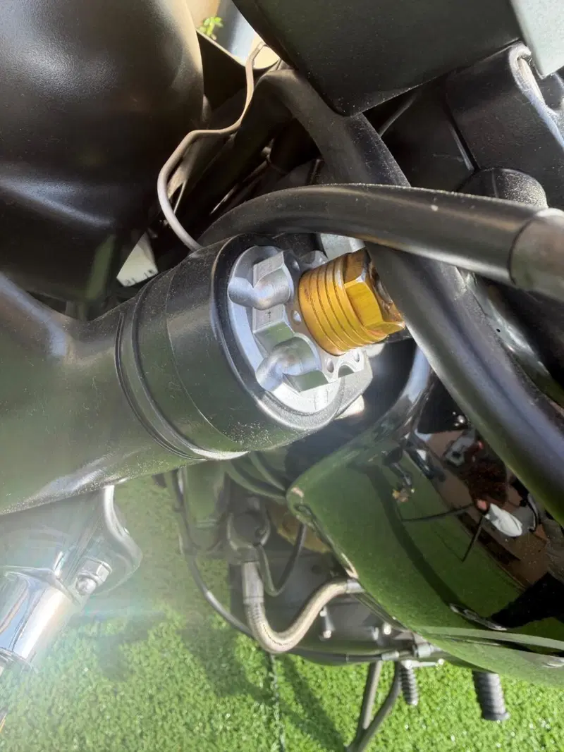 Triumph Scrambler 900 Chrome Edition (2023) (12)