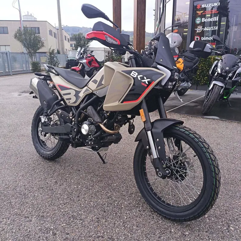 Benelli BKX 125 (2026) (3)