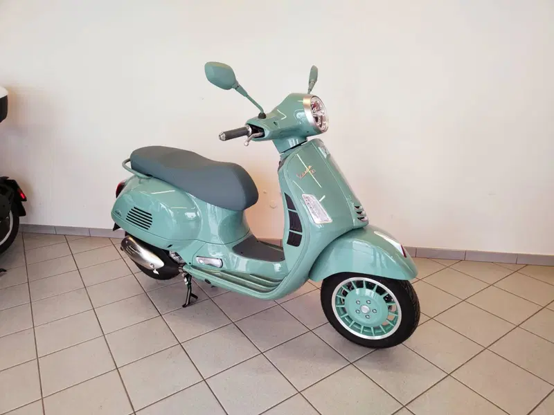 Vespa GTS 310 80th (2026)