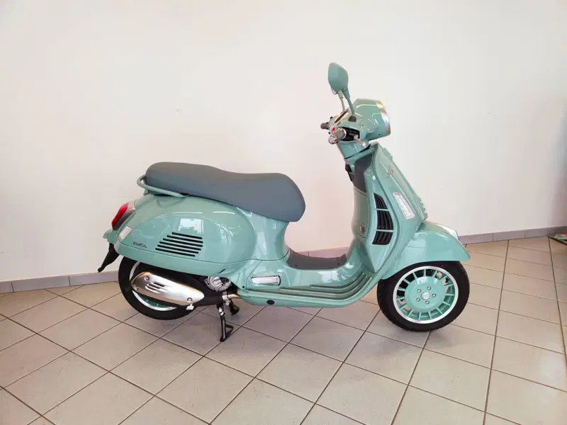 Vespa GTS 310 80th (2026) (3)