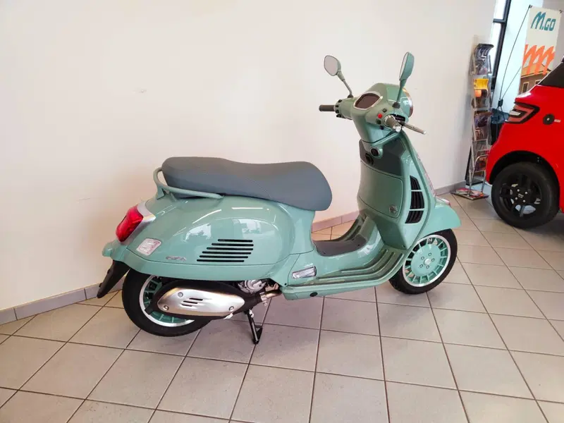 Vespa GTS 310 80th (2026) (9)
