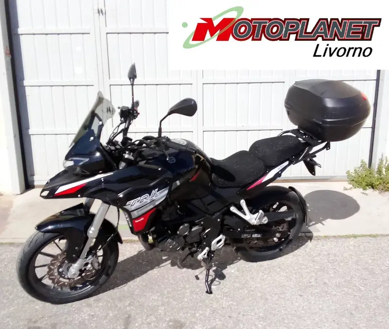 Benelli TRK 251 (2022 - 25) (3)
