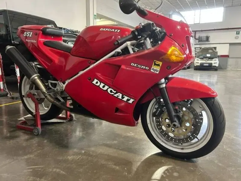 Ducati 851 Superbike Strada (1990) (3)