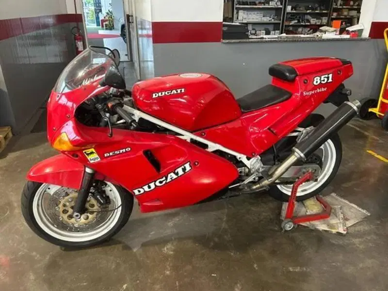 Ducati 851 Superbike Strada (1990) (5)