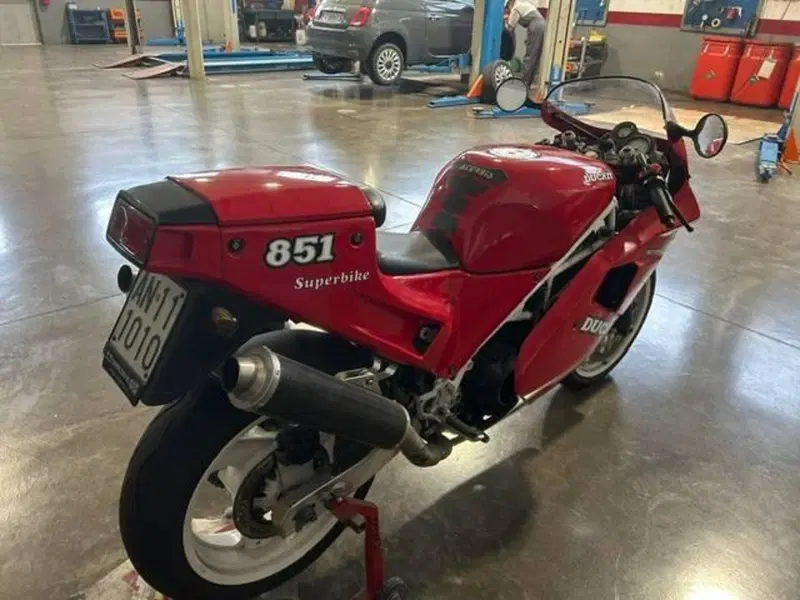 Ducati 851 Superbike Strada (1990) (7)