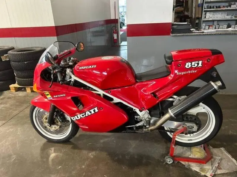 Ducati 851 Superbike Strada (1990) (10)