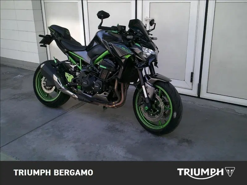 Kawasaki Z 900 (2021 - 24) (2)