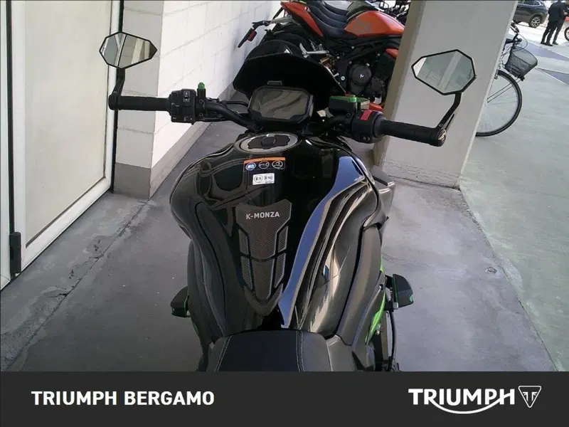 Kawasaki Z 900 (2021 - 24) (7)