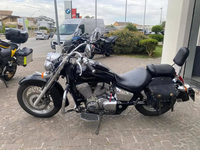 Honda Shadow 750 (2004) (2)