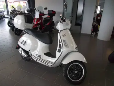 Vespa GTS 310 Super (2025 - 26) usata
