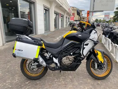 QJ Motor SVT 650 X (2024) usata