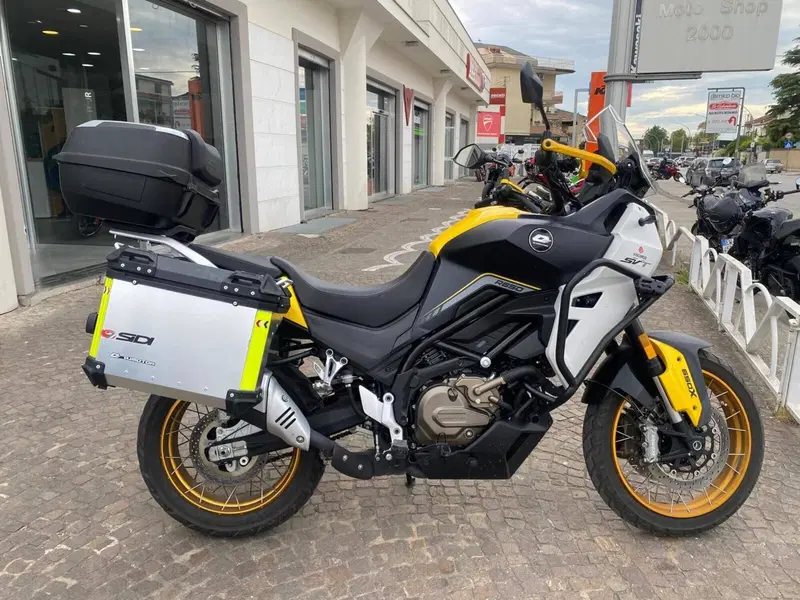 QJ Motor SVT 650 X (2024)