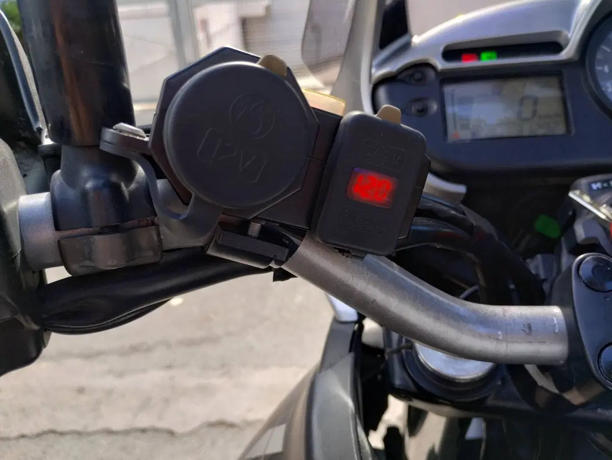 Honda Transalp XL 700 V (2007 - 2013) (5)