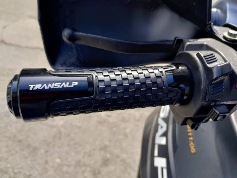 Honda Transalp XL 700 V (2007 - 2013) (6)