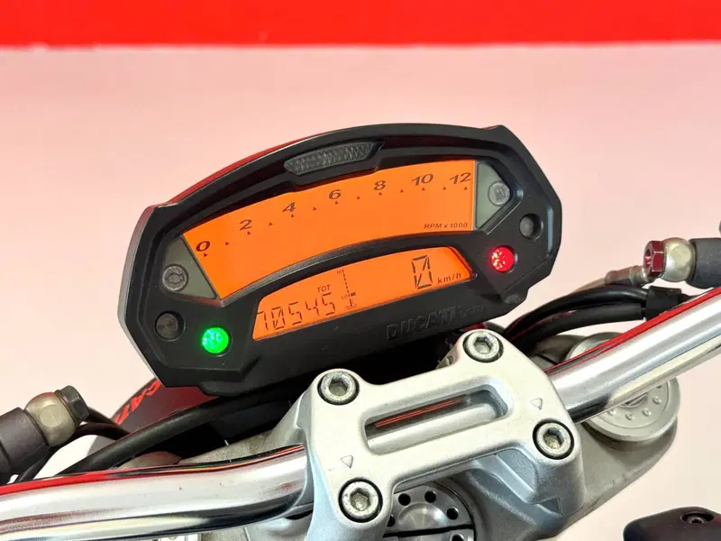 Ducati Monster 696 (2008 - 13) (19)