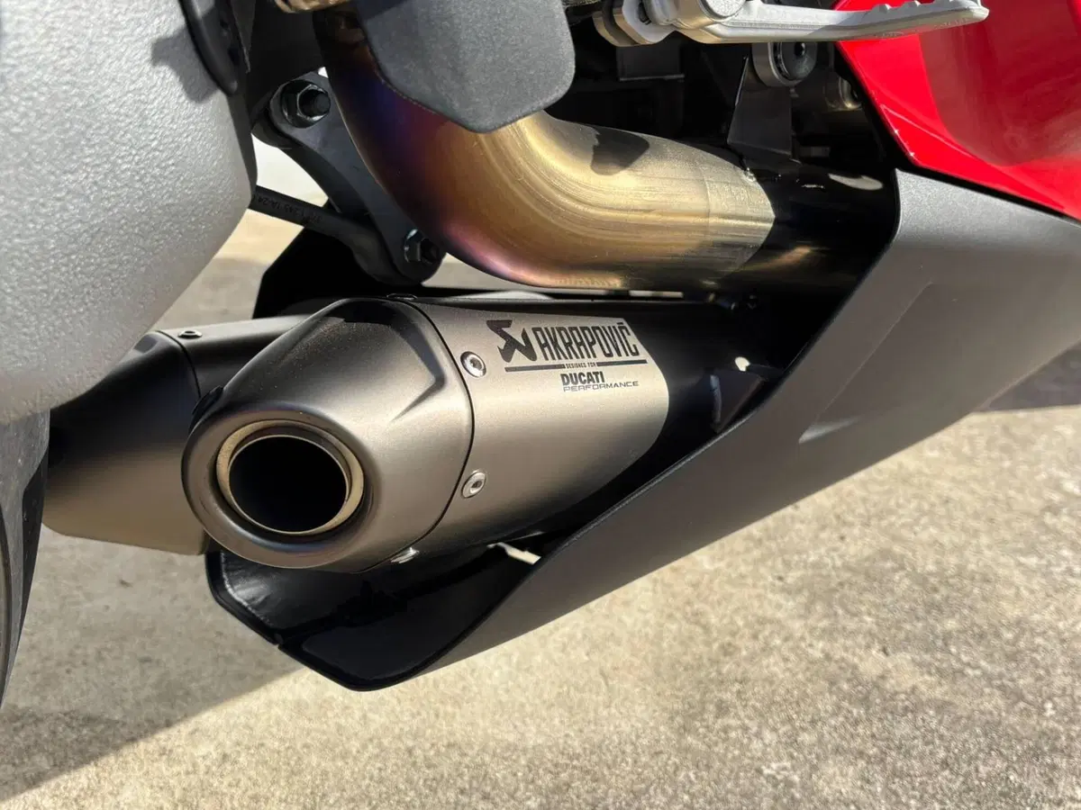 Ducati Panigale V4 S (2025 - 26) (14)
