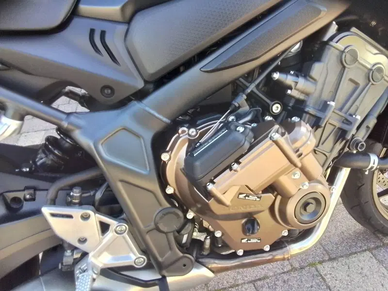 Honda CB 650 R E-Clutch (2024 - 26) (16)