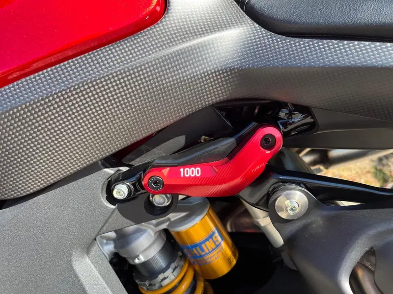 MV Agusta Brutale 1000 RR (2021 - 25) (6)