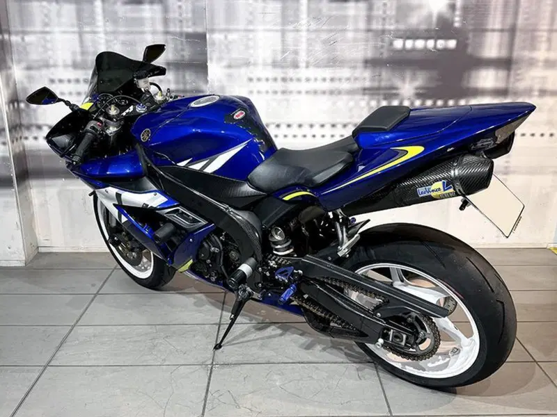 Yamaha YZF R1 (2004 - 05) (2)