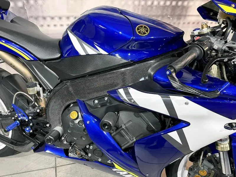 Yamaha YZF R1 (2004 - 05) (3)
