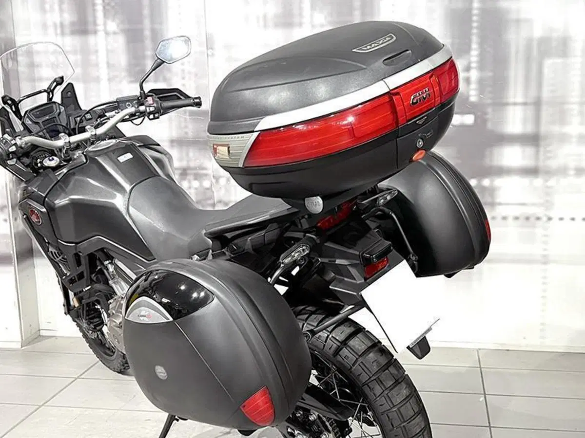 Honda Africa Twin CRF 1000L (2016 - 17) (3)