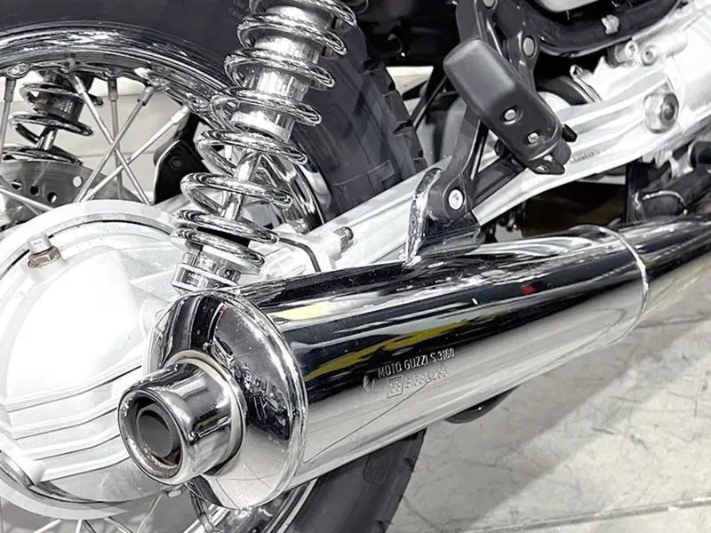 Moto Guzzi Nevada 750 Club (2002 - 06) (3)
