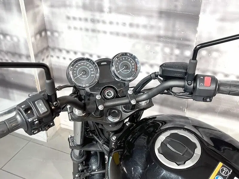 Kawasaki Z 650 RS (2022 - 24) (5)