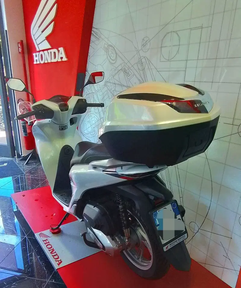Honda SH 150i (2020 - 23) (2)