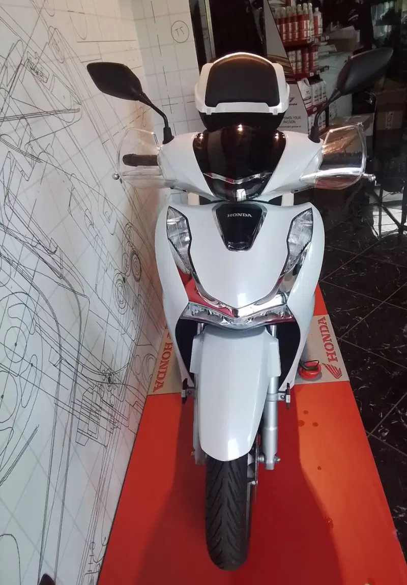 Honda SH 150i (2020 - 23) (4)