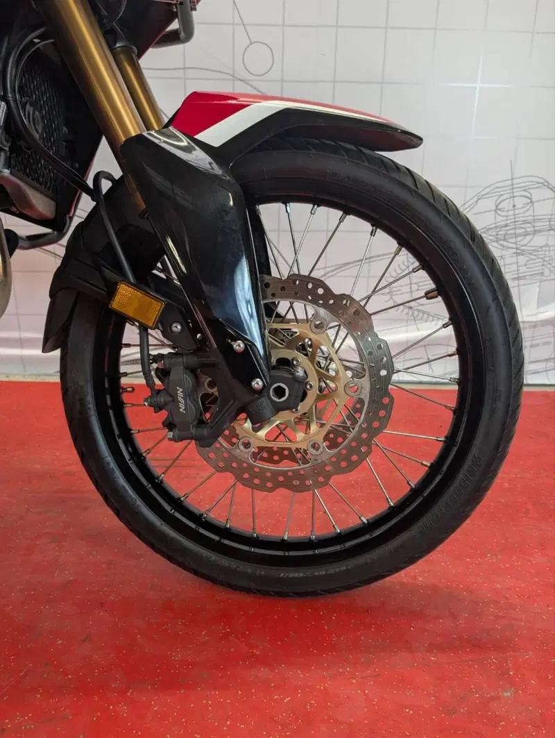 Honda Africa Twin CRF 1000L DCT Travel Edition (2018 - 19) (15)