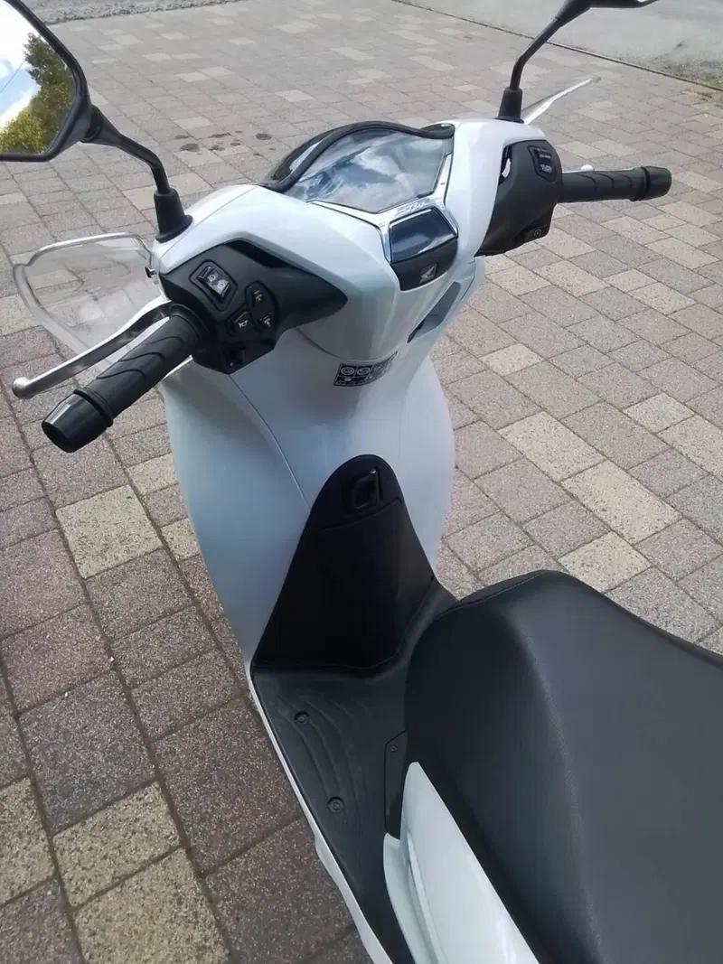 Honda SH 150i (2020 - 23) (15)