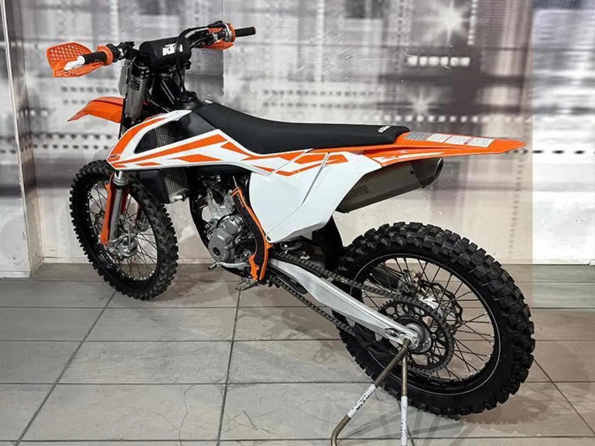 KTM 250 SX-F (2017) (2)