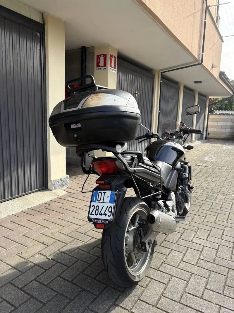 Honda CBF 600 (2004 - 06) (3)