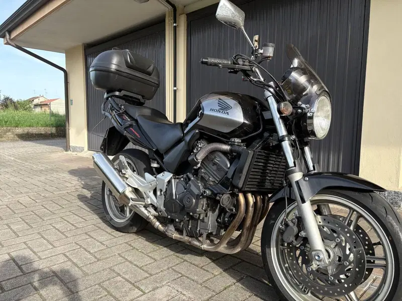Honda CBF 600 (2004 - 06) (4)