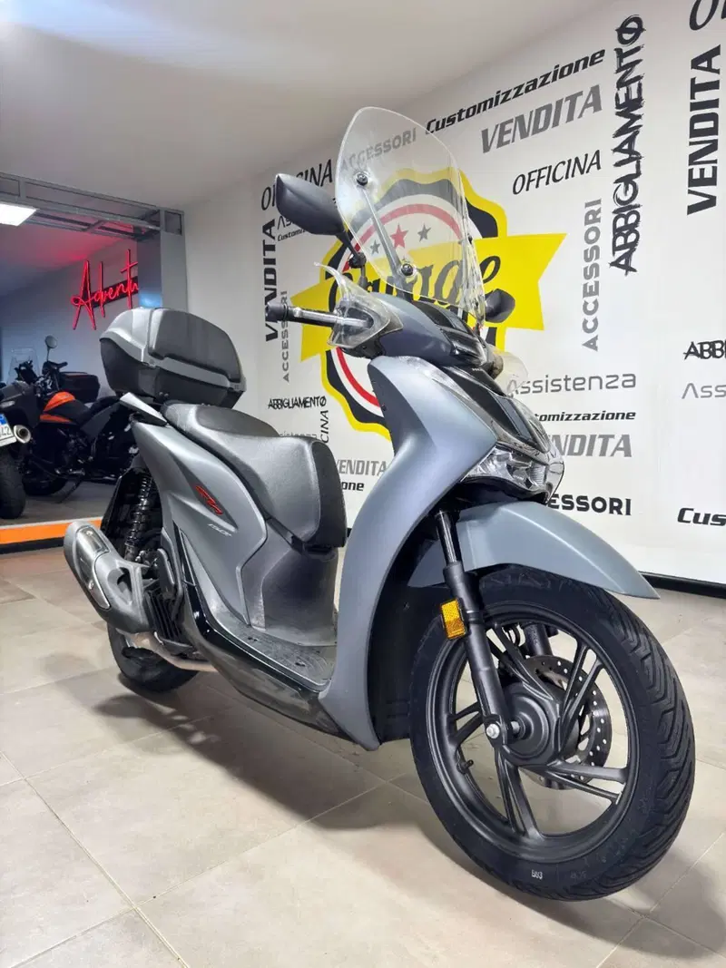 Honda SH 150i Sport (2022 - 23) (2)