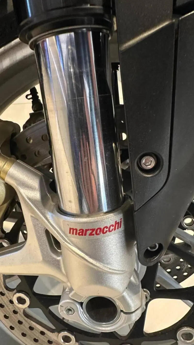 MV Agusta Brutale 1090 (2012 - 15) (7)