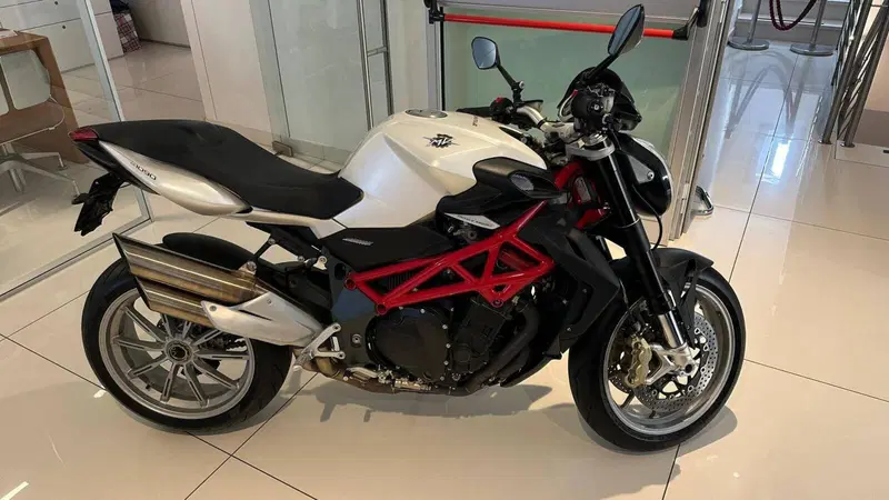MV Agusta Brutale 1090 (2012 - 15) (4)