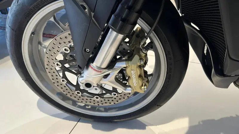 MV Agusta Brutale 1090 (2012 - 15) (12)